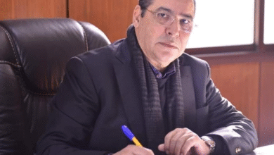 عمر السنتيسي.. عمدة مدينة أم عمدة صور تذكارية؟